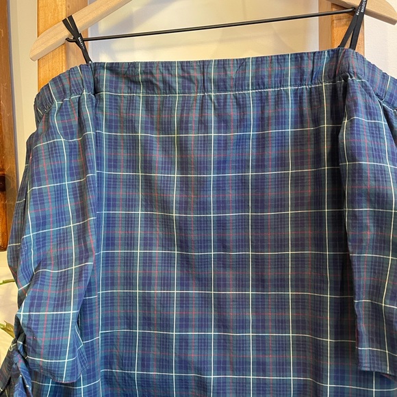 NWT Bailey 44 SZ L Navy Plaid Twin Fin Off the Shoulder Top! - Picture 3 of 14